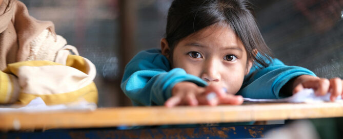 Child feeling overwhelmed at end of school year – Child therapy Denver