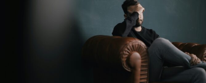 Anxiety affecting daily life through worry and overthinking